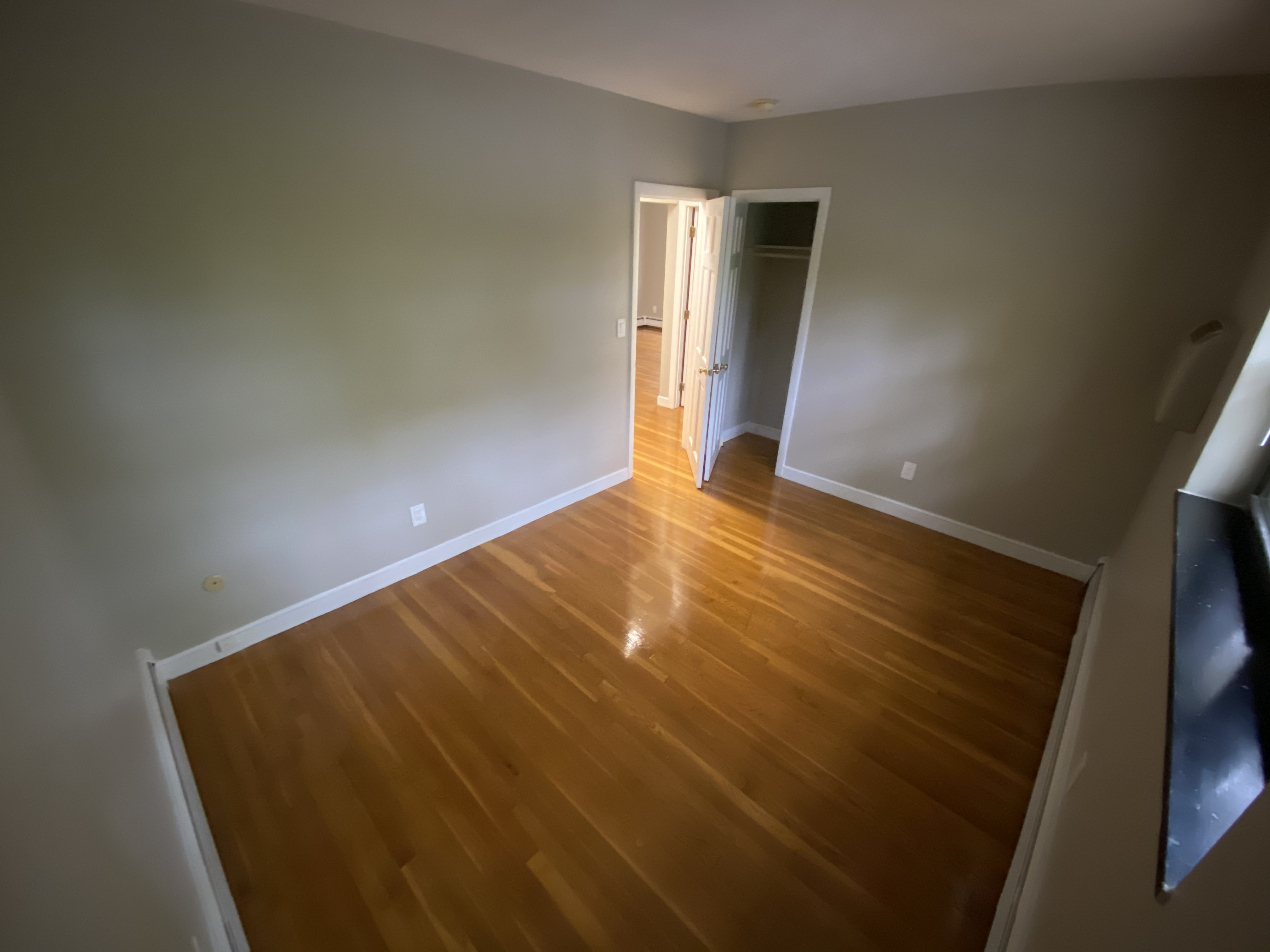 290 Grove St, Newton