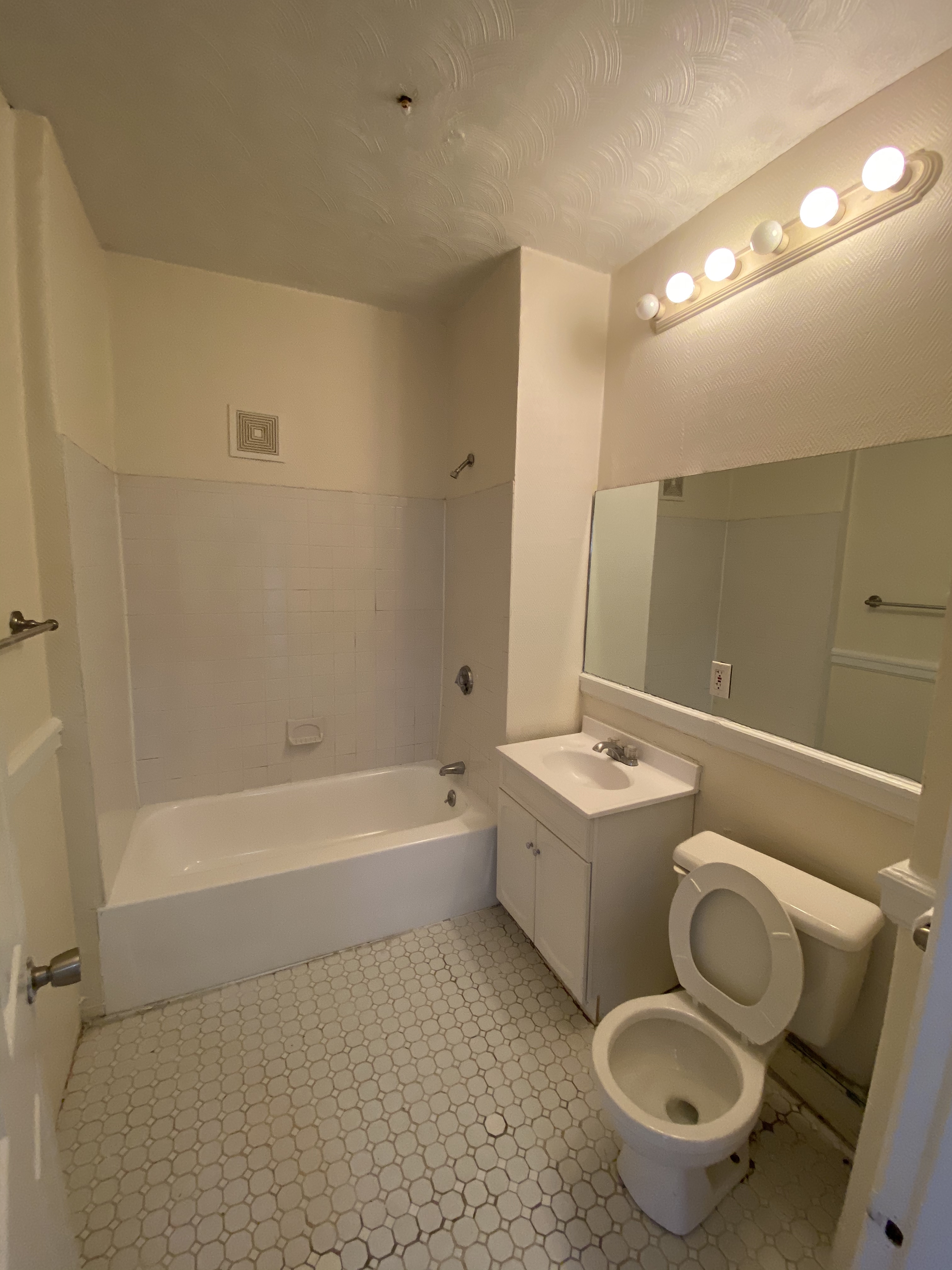 435 Cambridge St, Allston