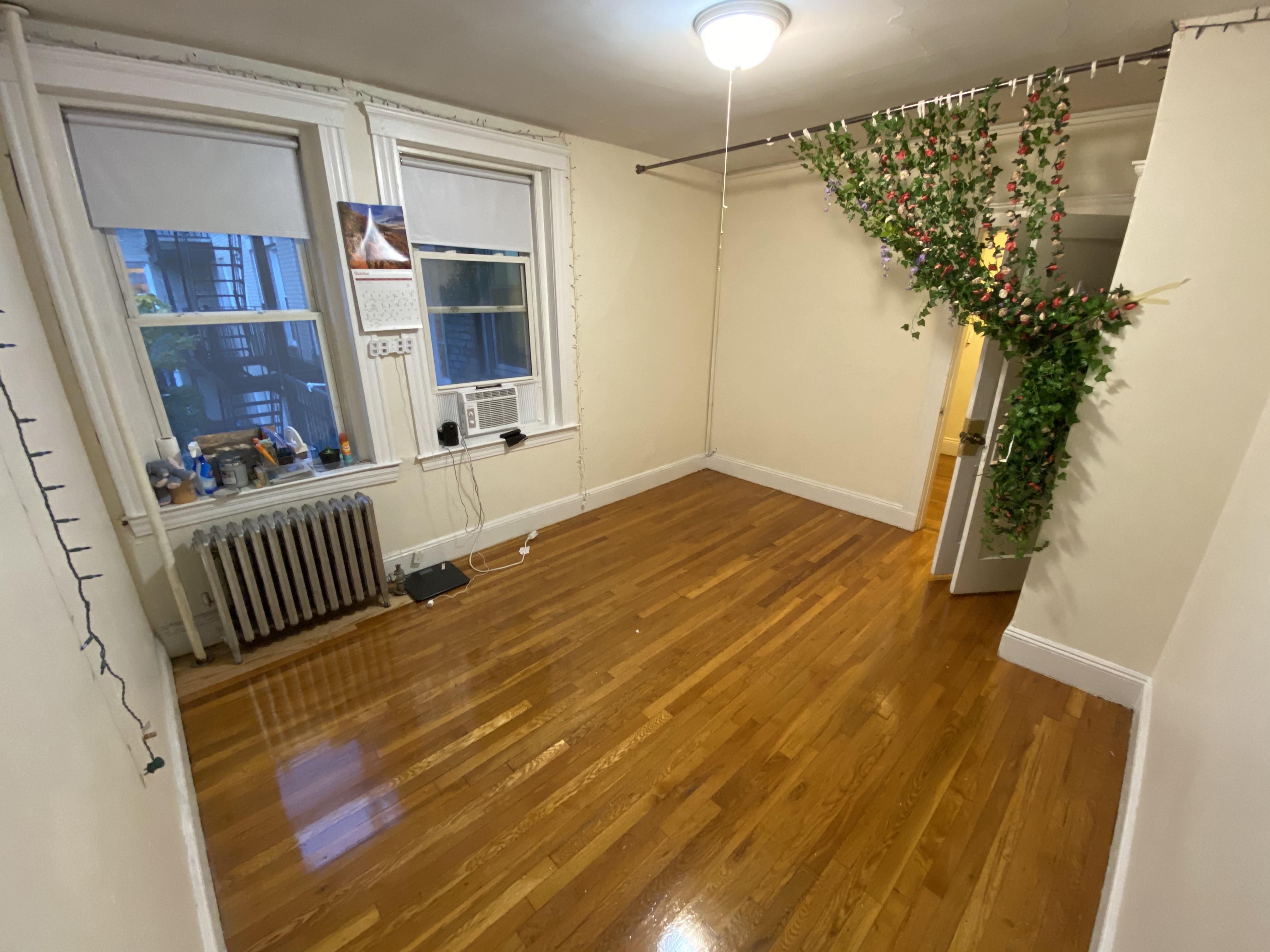 135 Washington St, Brighton