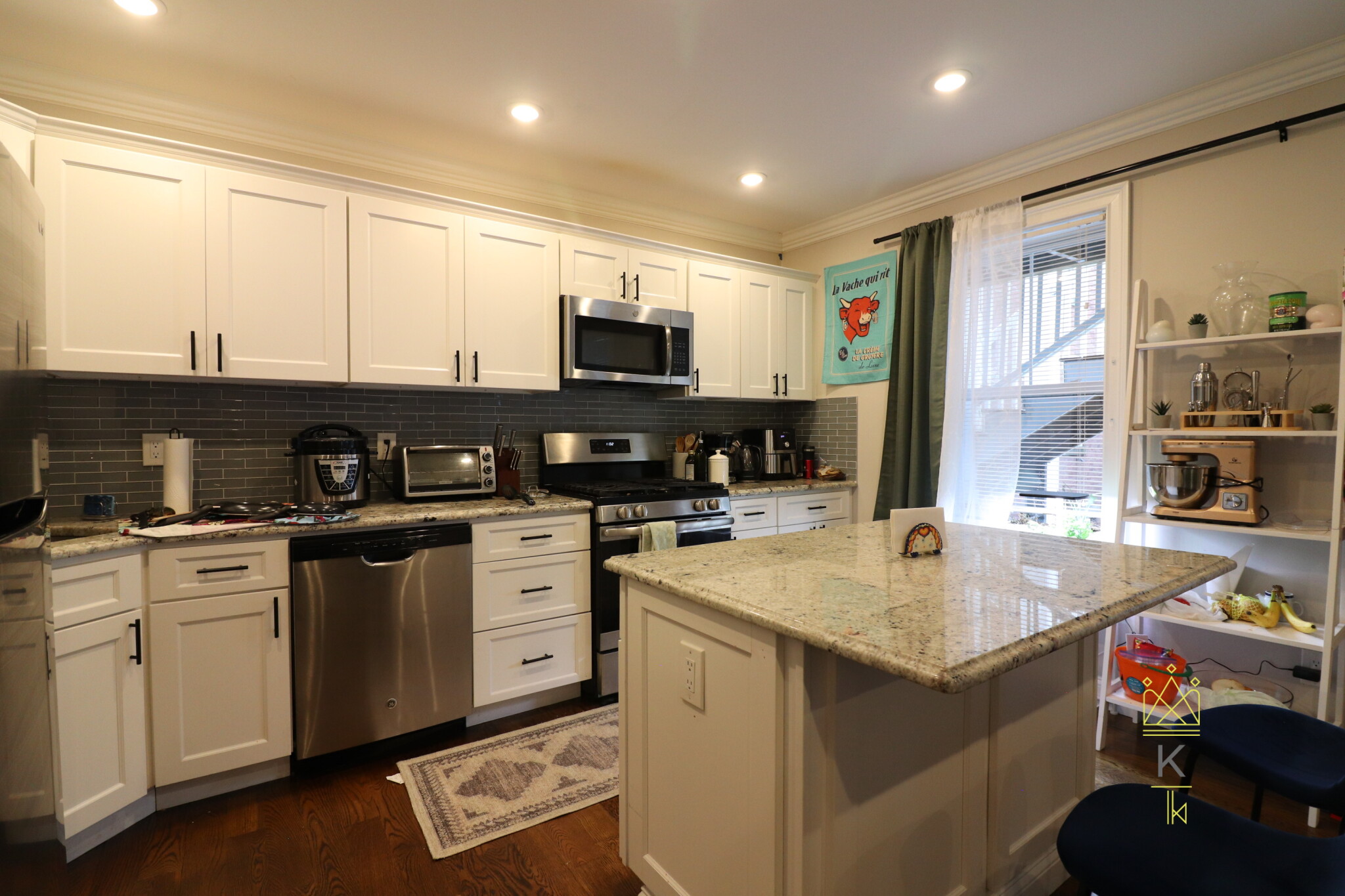 8 Nira Ave, Jamaica Plain