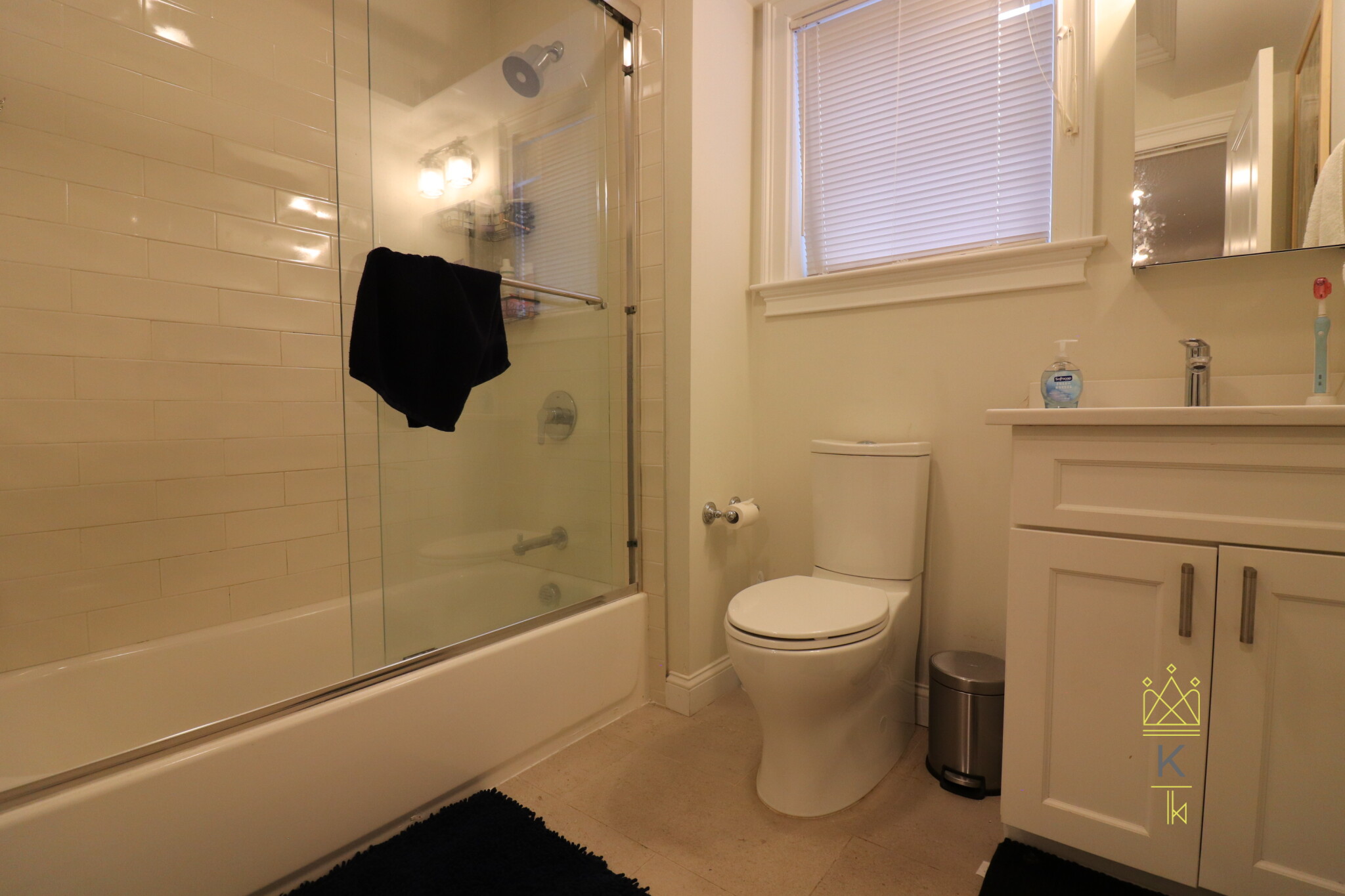 8 Nira Ave, Jamaica Plain