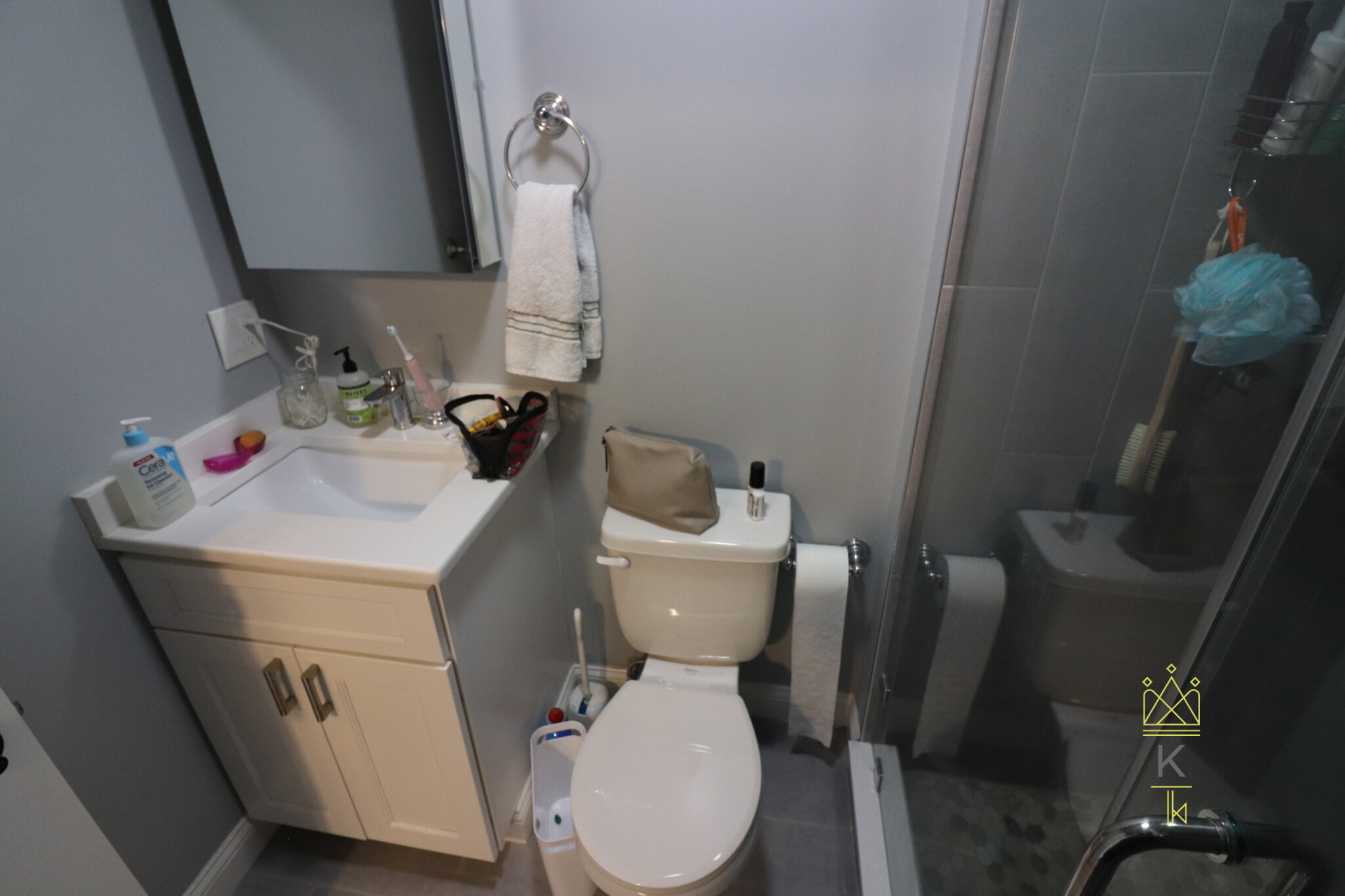 8 Nira Ave, Jamaica Plain