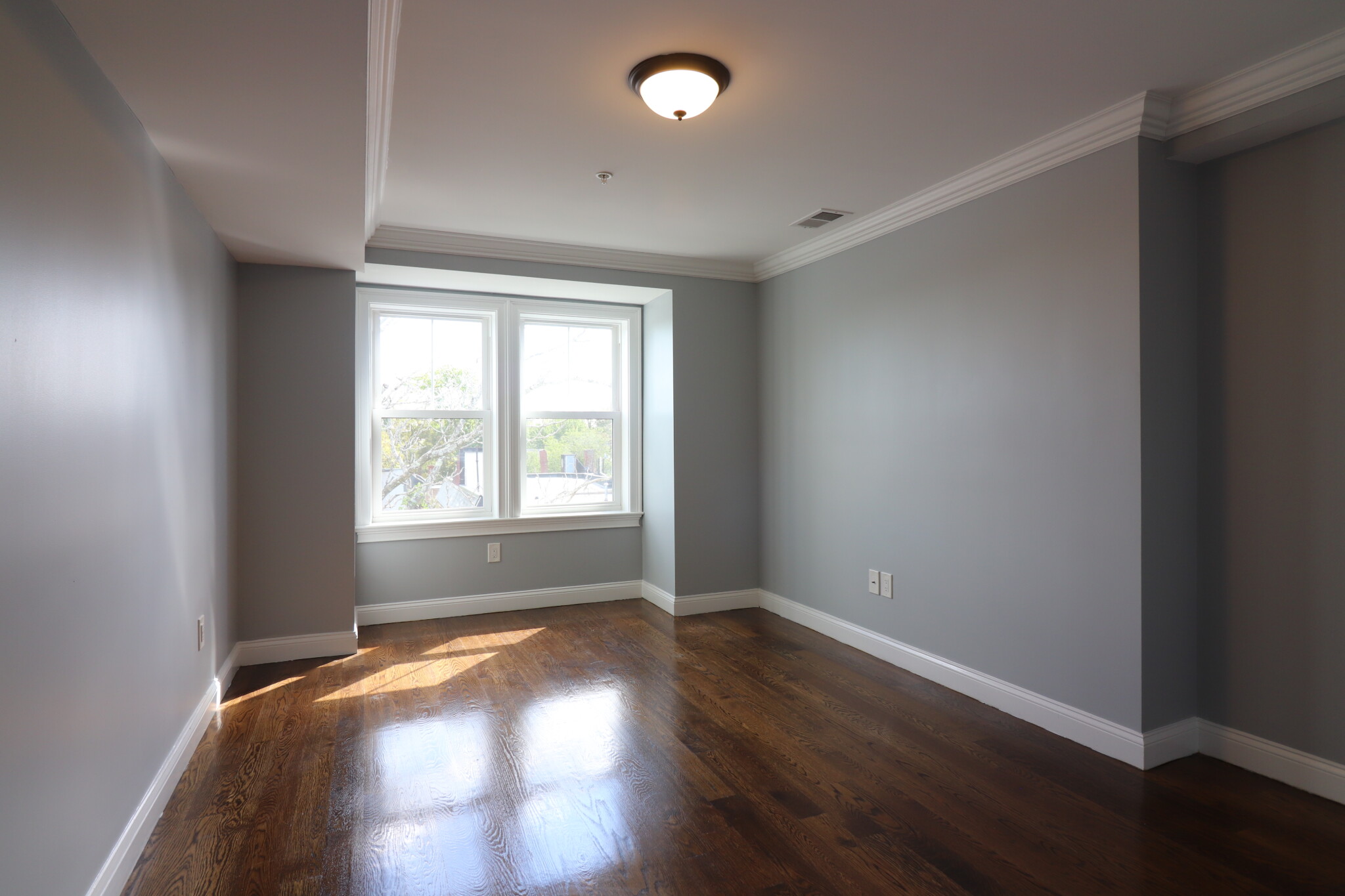 8 Nira Ave, Jamaica Plain