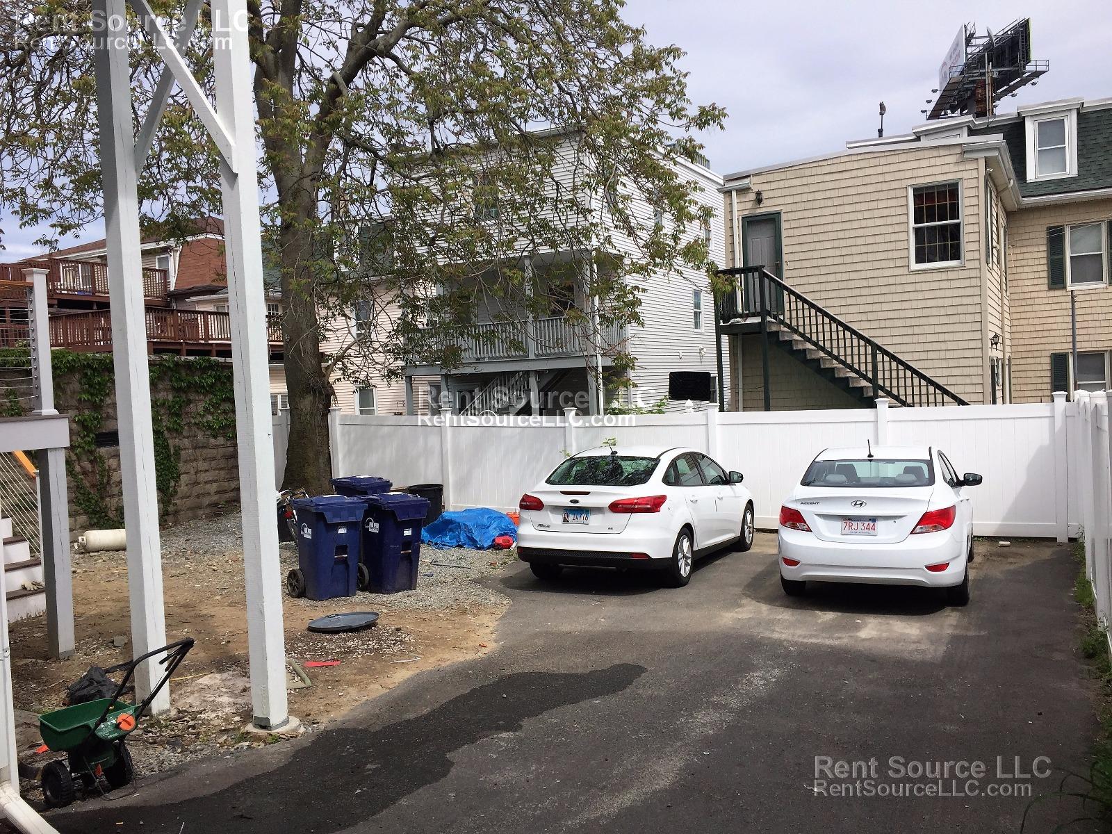 8 Parker St, Charlestown