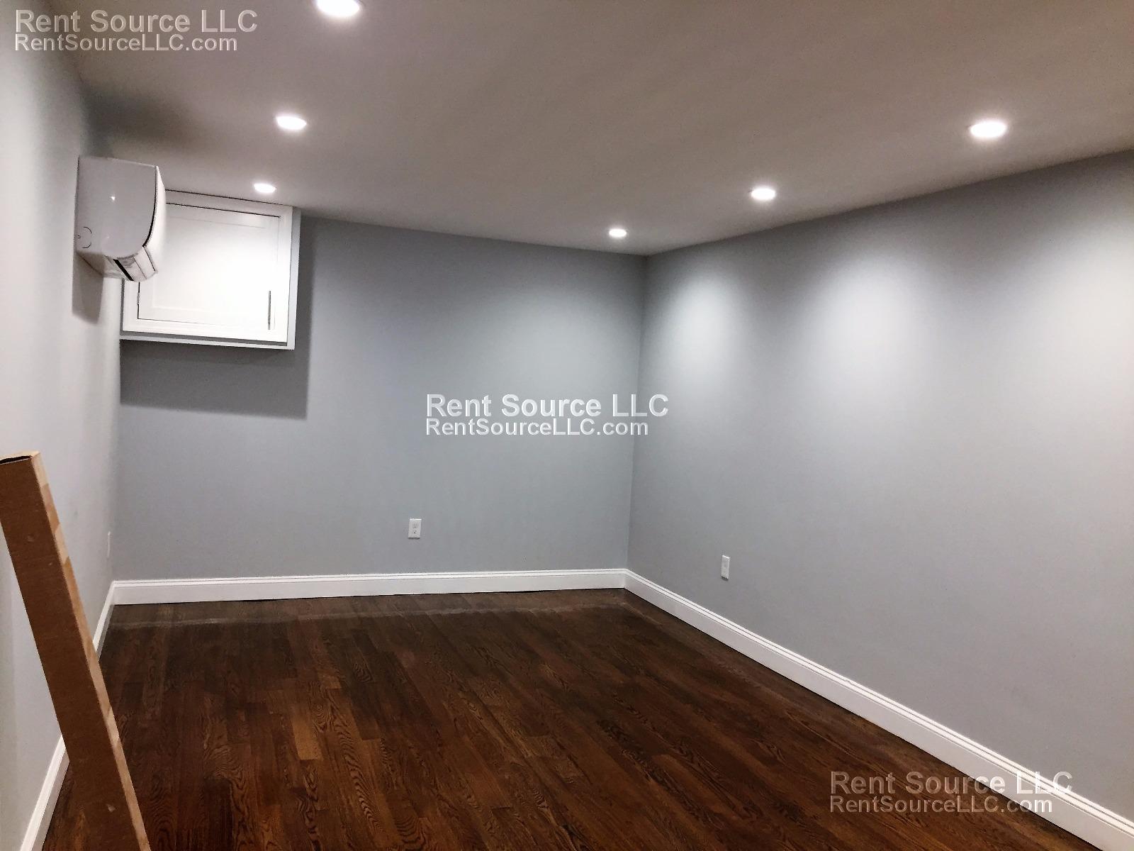 8 Parker St, Charlestown