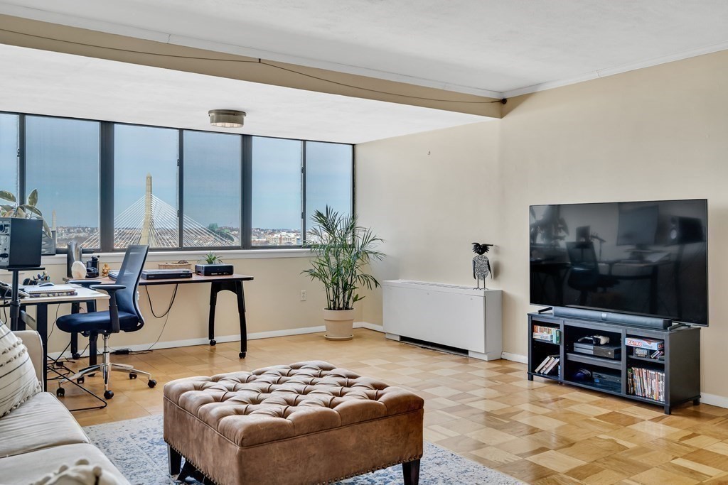 8 8 Whittier Pl, East Boston