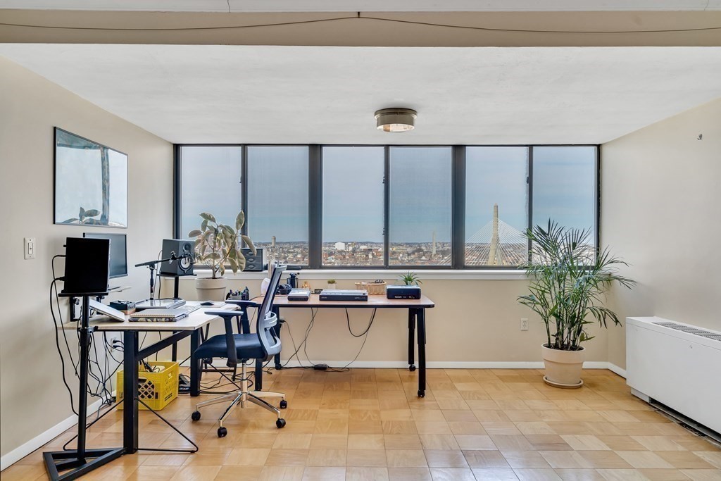 8 8 Whittier Pl, East Boston