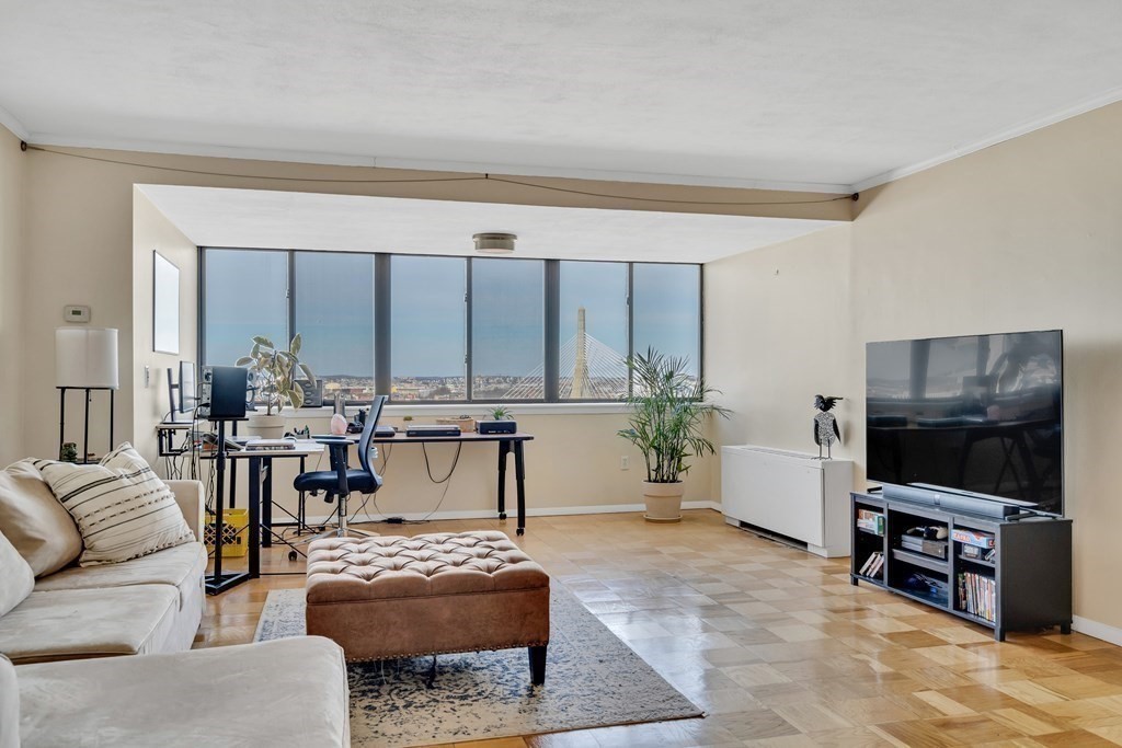 8 8 Whittier Pl, East Boston