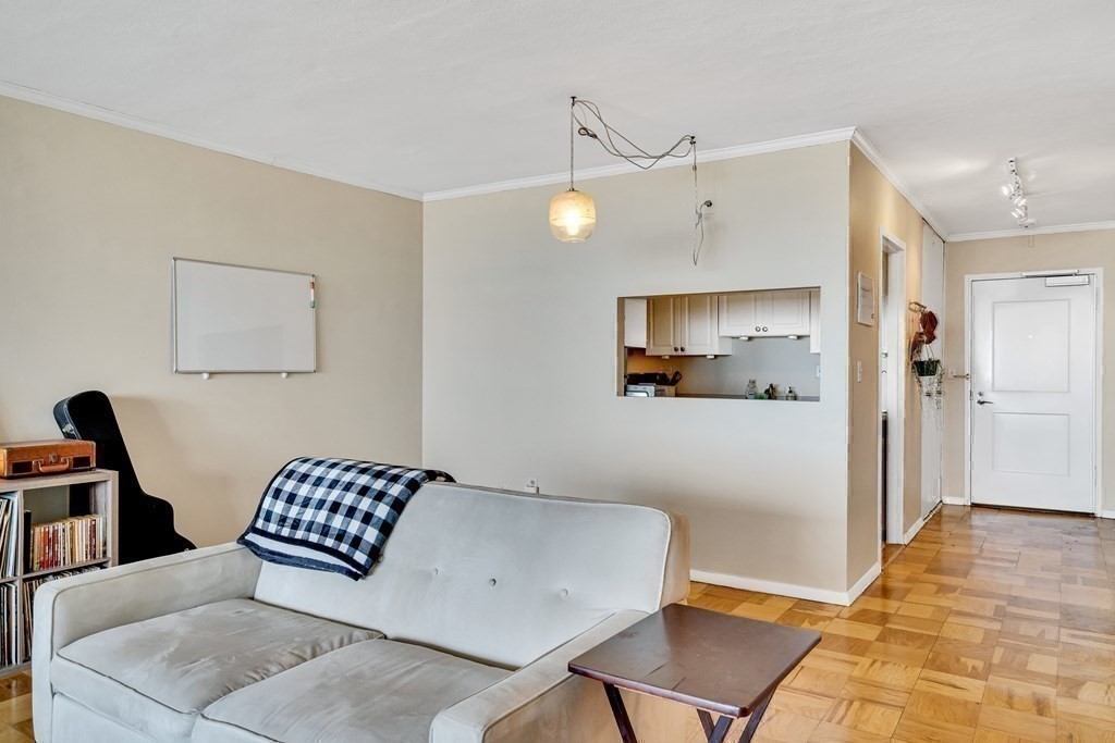 8 8 Whittier Pl, East Boston