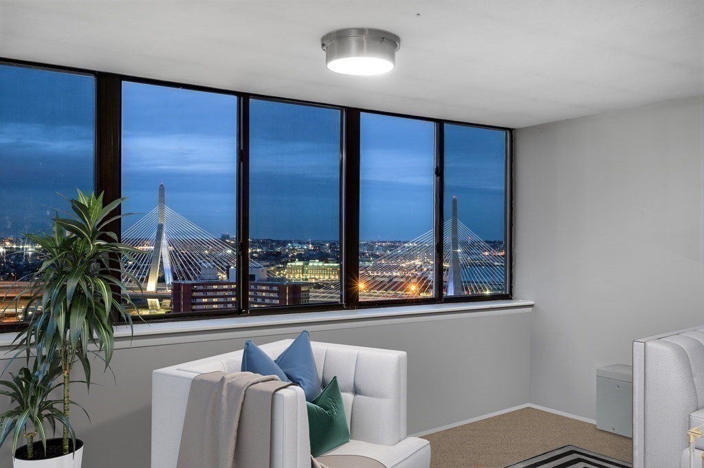 8 8 Whittier Pl, East Boston