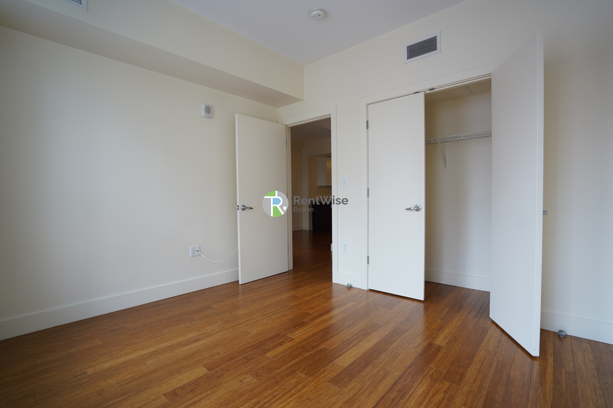 8 Winter St, Downtown