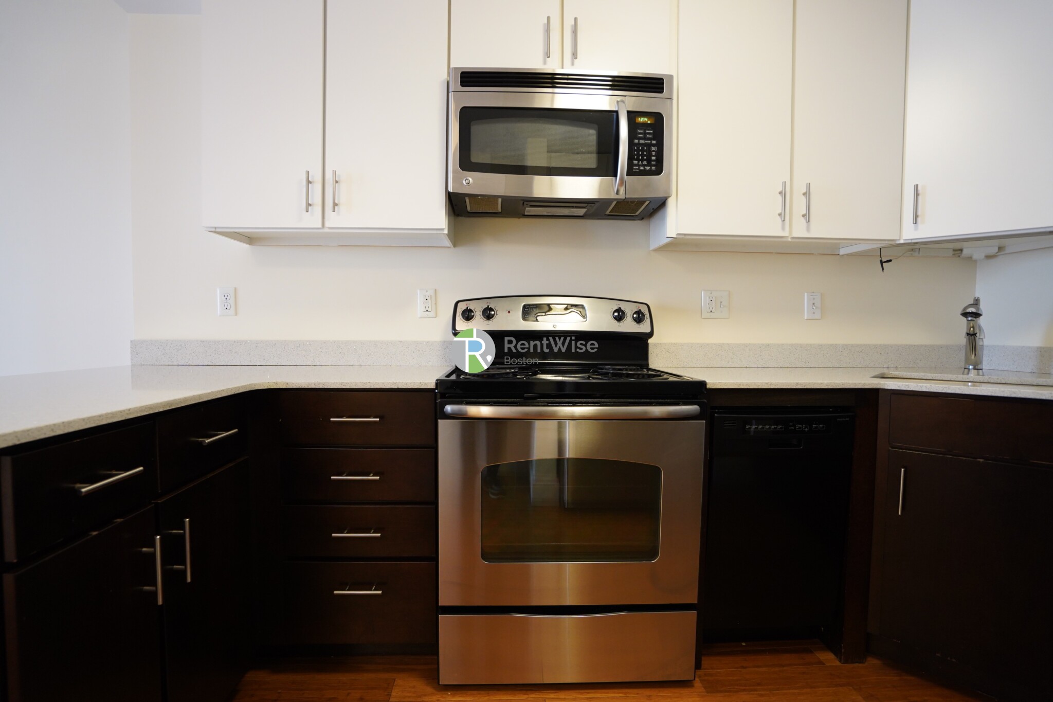 8 Winter St, Downtown