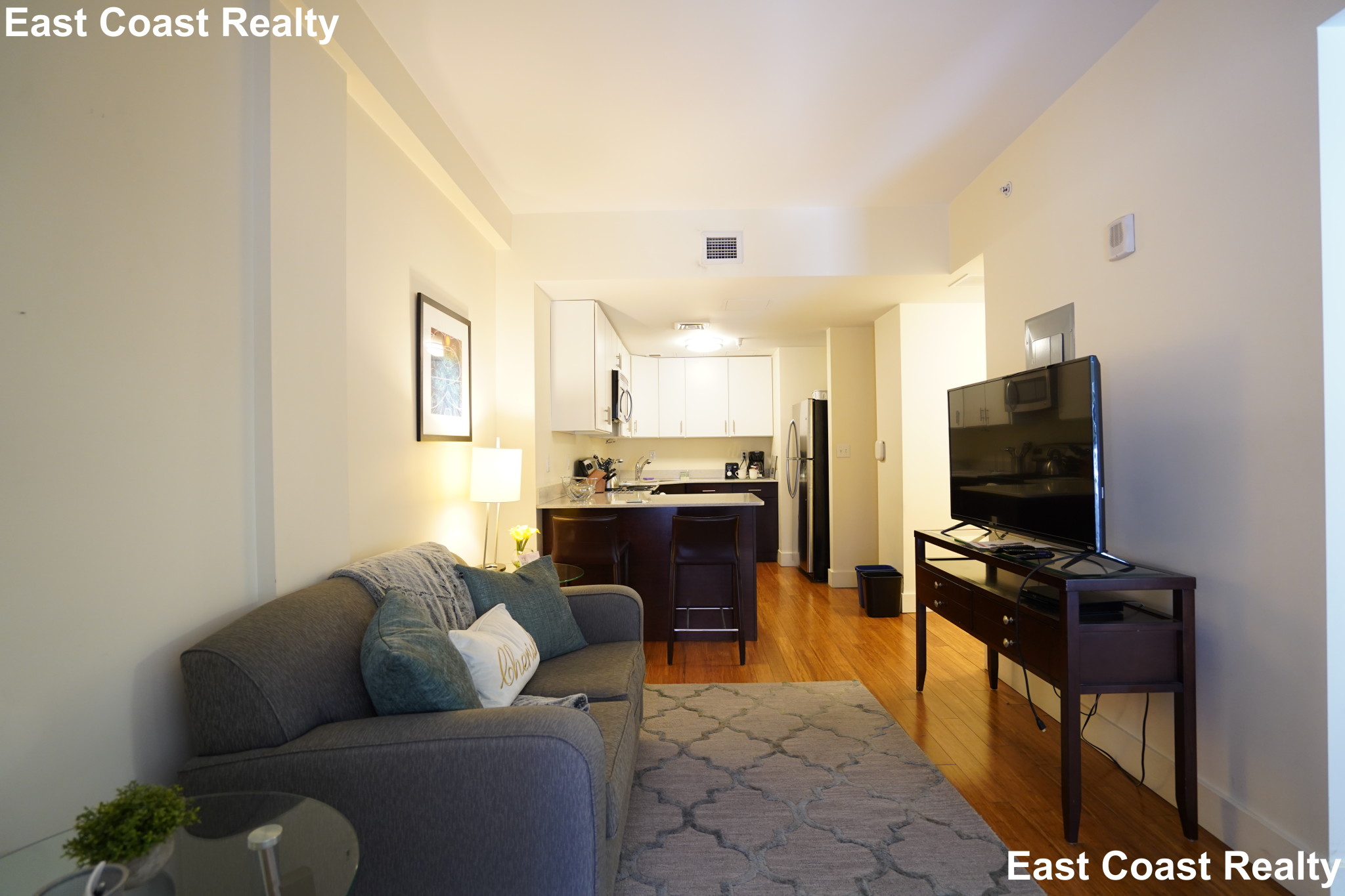 8 Winter St, Downtown