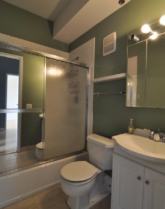 12 Stoneholm St, Fenway