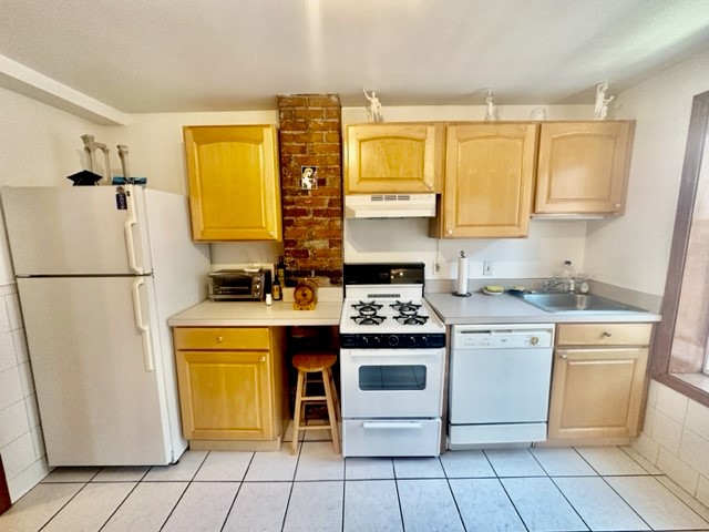 22 Thacher St, North End