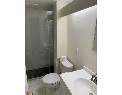 8 Camden Pl, Harvard Square