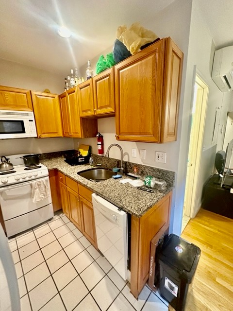 172 Salem St, North End