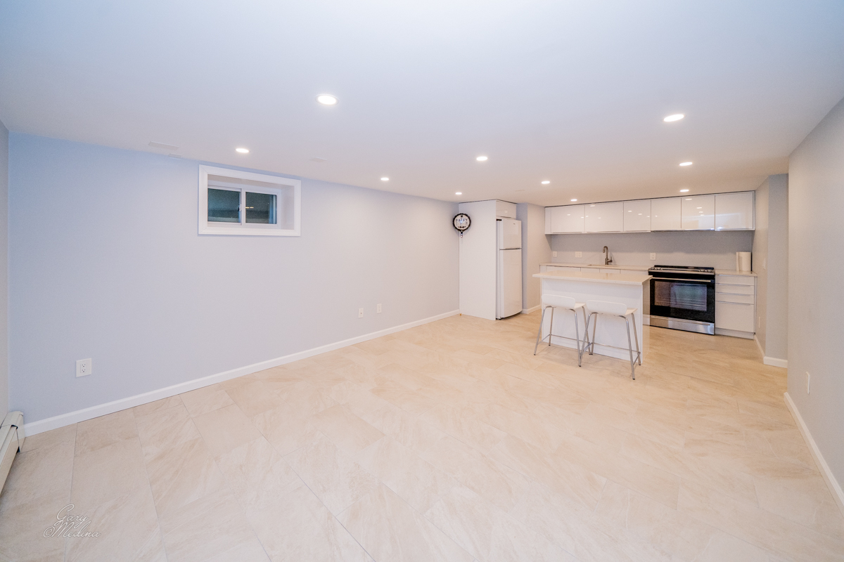 1548 Washington St, West Newton