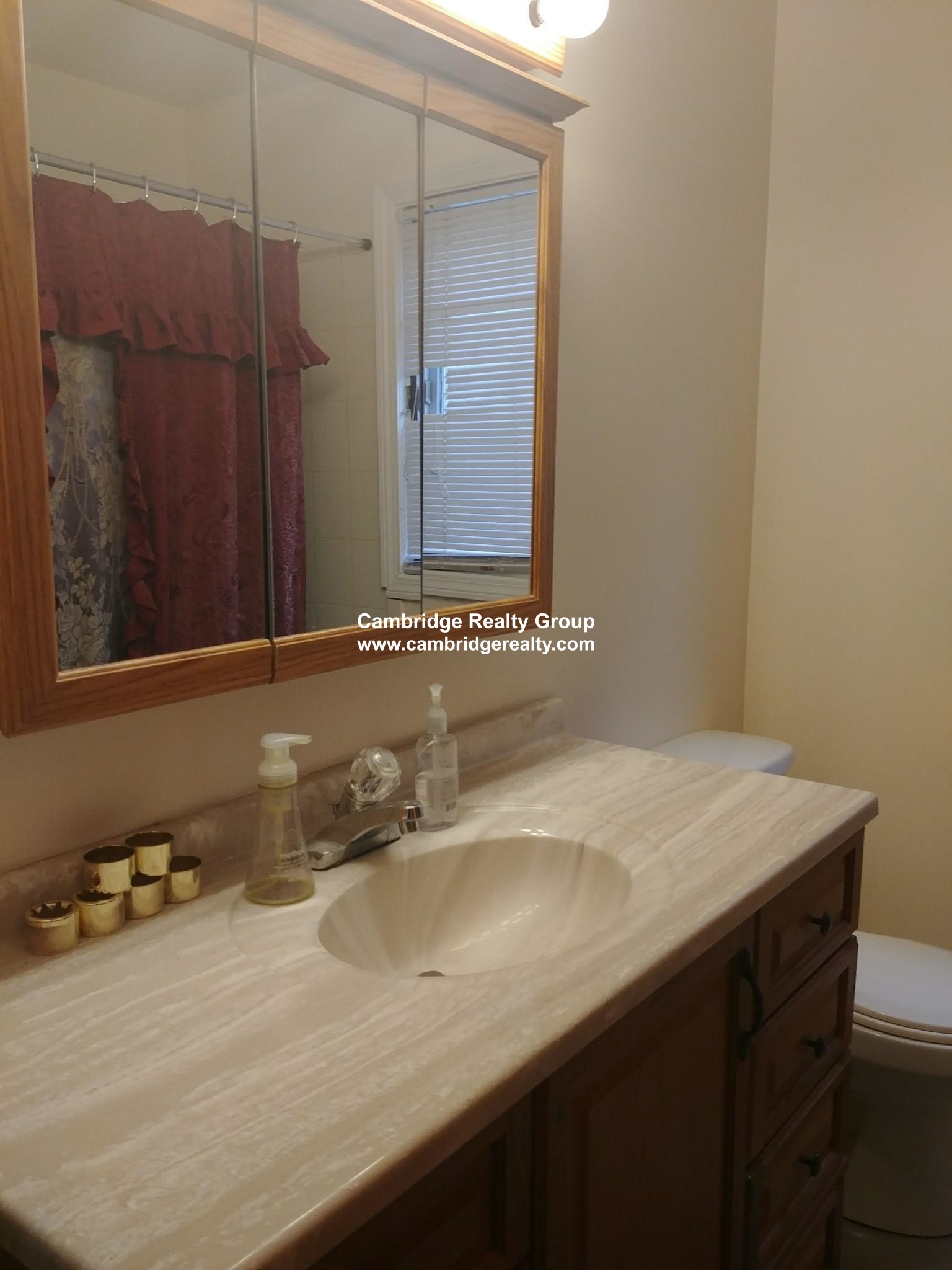 114 Yorktown St, Davis Square