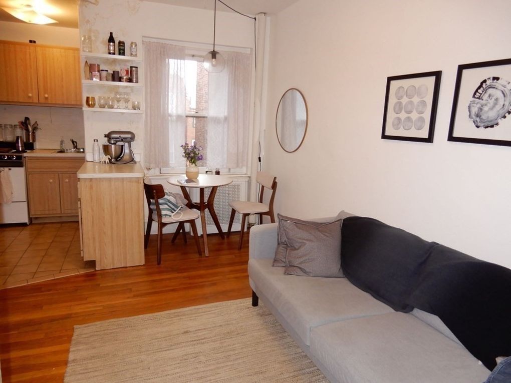 86 West Cedar St, Beacon Hill