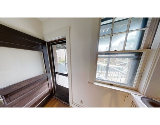 100 Lanark Rd, Brighton