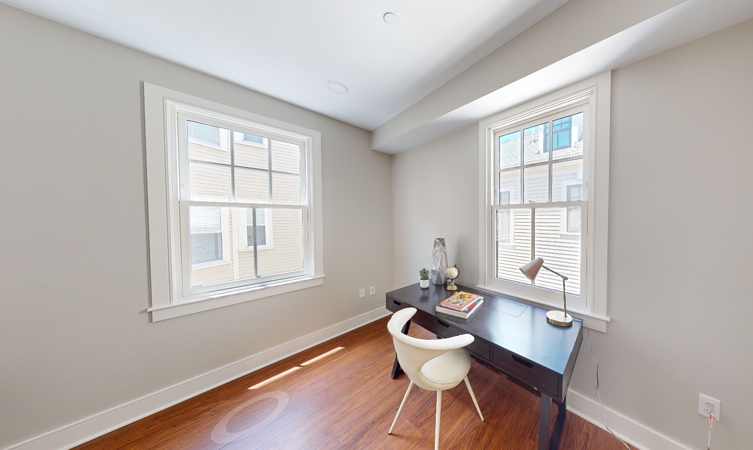 386 Harvard St, Mid-Cambridge
