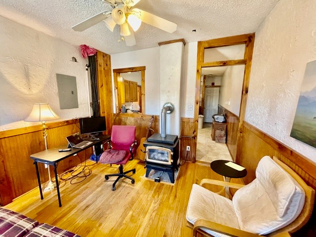 4 Garden Ct, North End