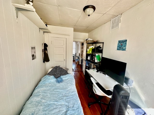 11 Charter St, North End