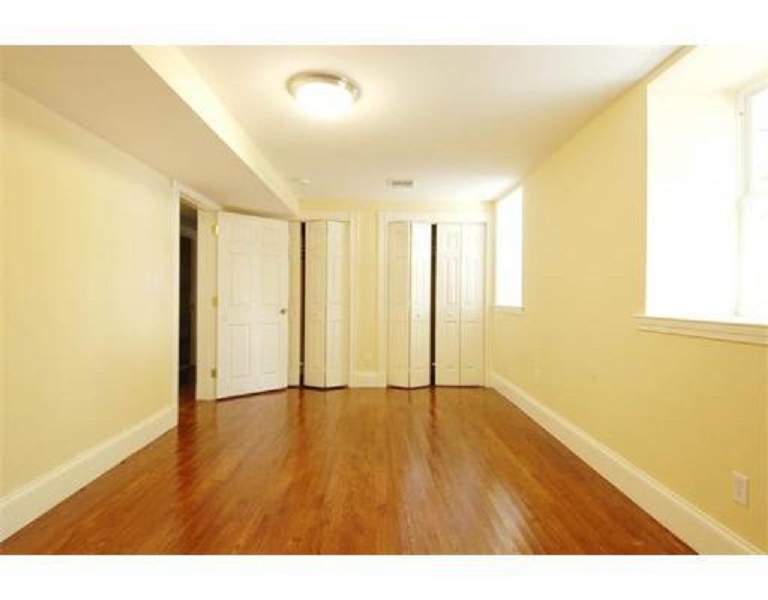 19 Parker Hill Ave, Mission Hill