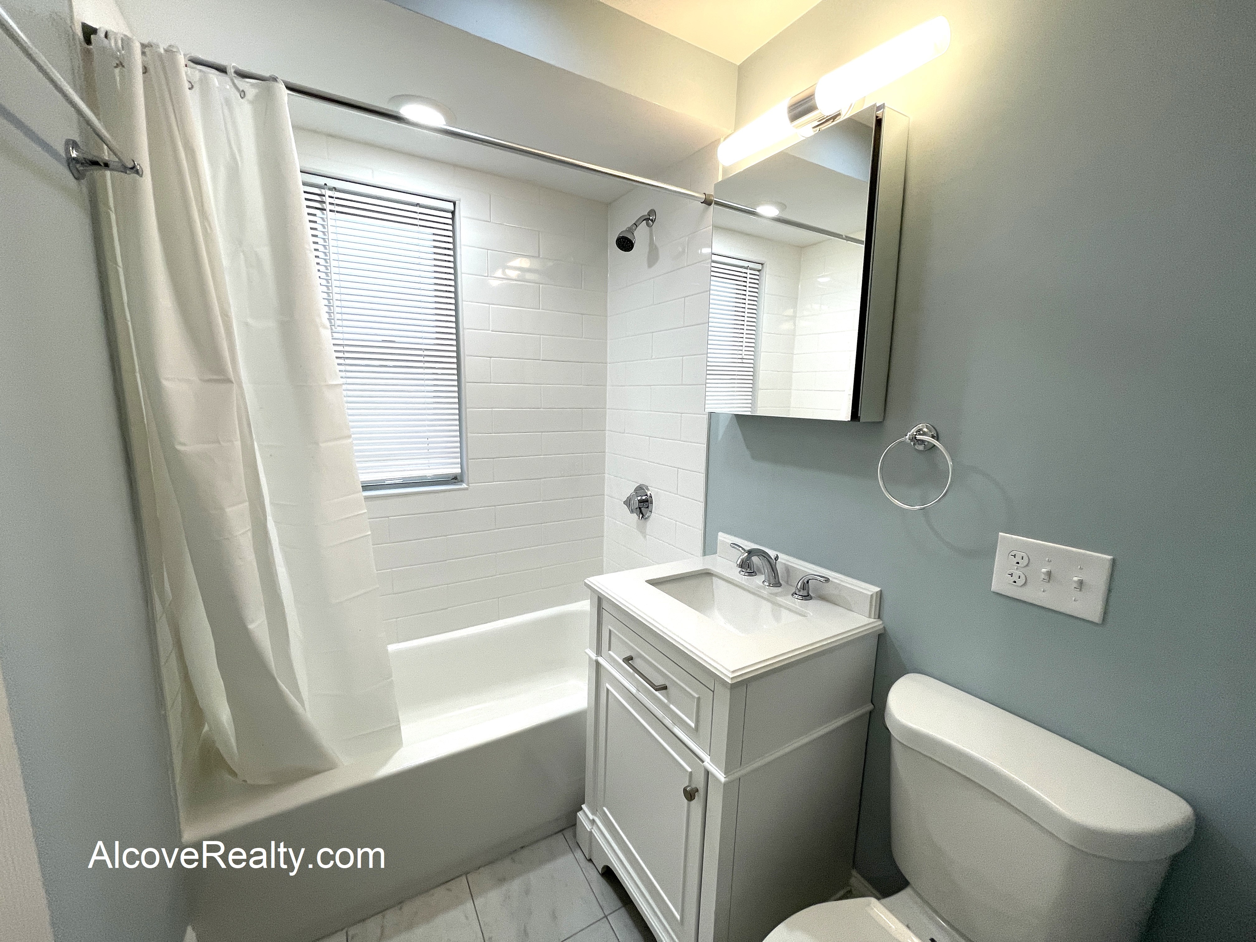 3 Mossland St, Porter Square