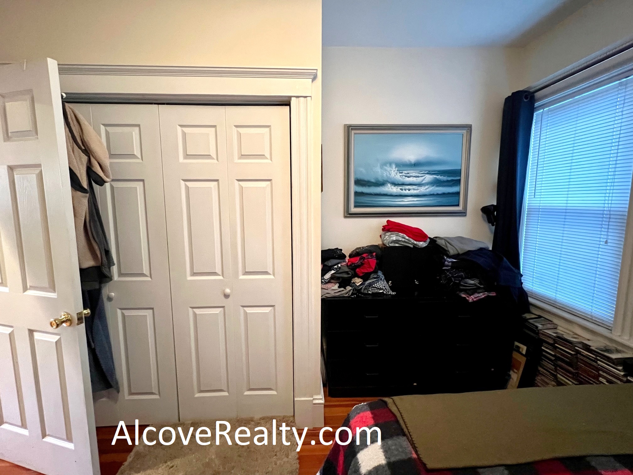 34 Aberdeen Rd, Davis Square