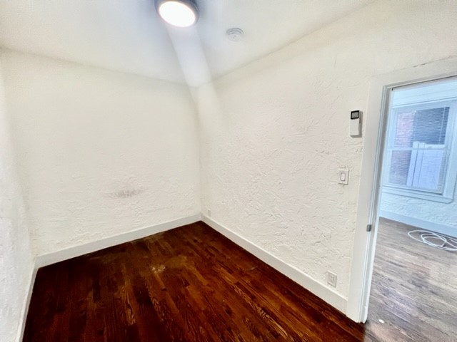 4 Garden Ct, North End