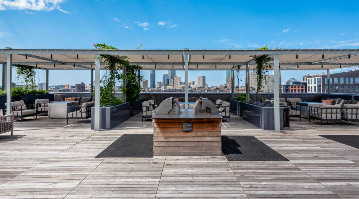 55 Traveler St, South End