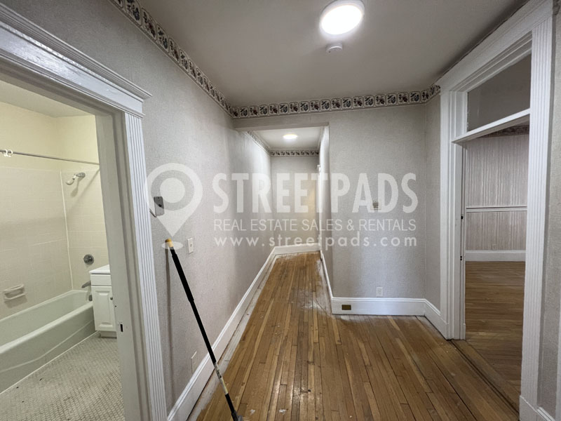 111 Saint Paul St, Coolidge Corner