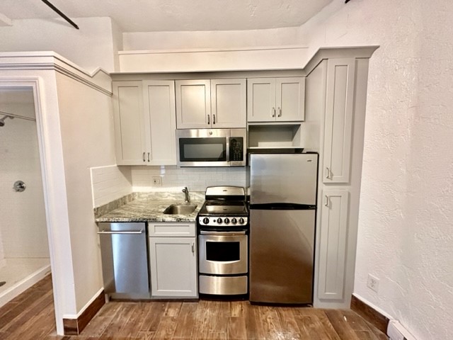 223 Endicott St, North End