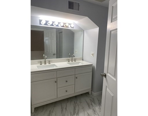 37B Morton St, Jamaica Plain