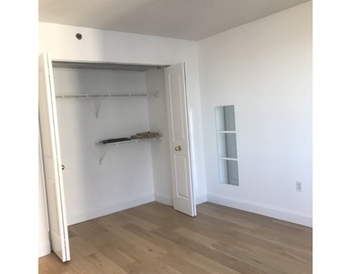 10 Museum Way, East Cambridge