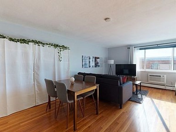 205 Kent St, Coolidge Corner