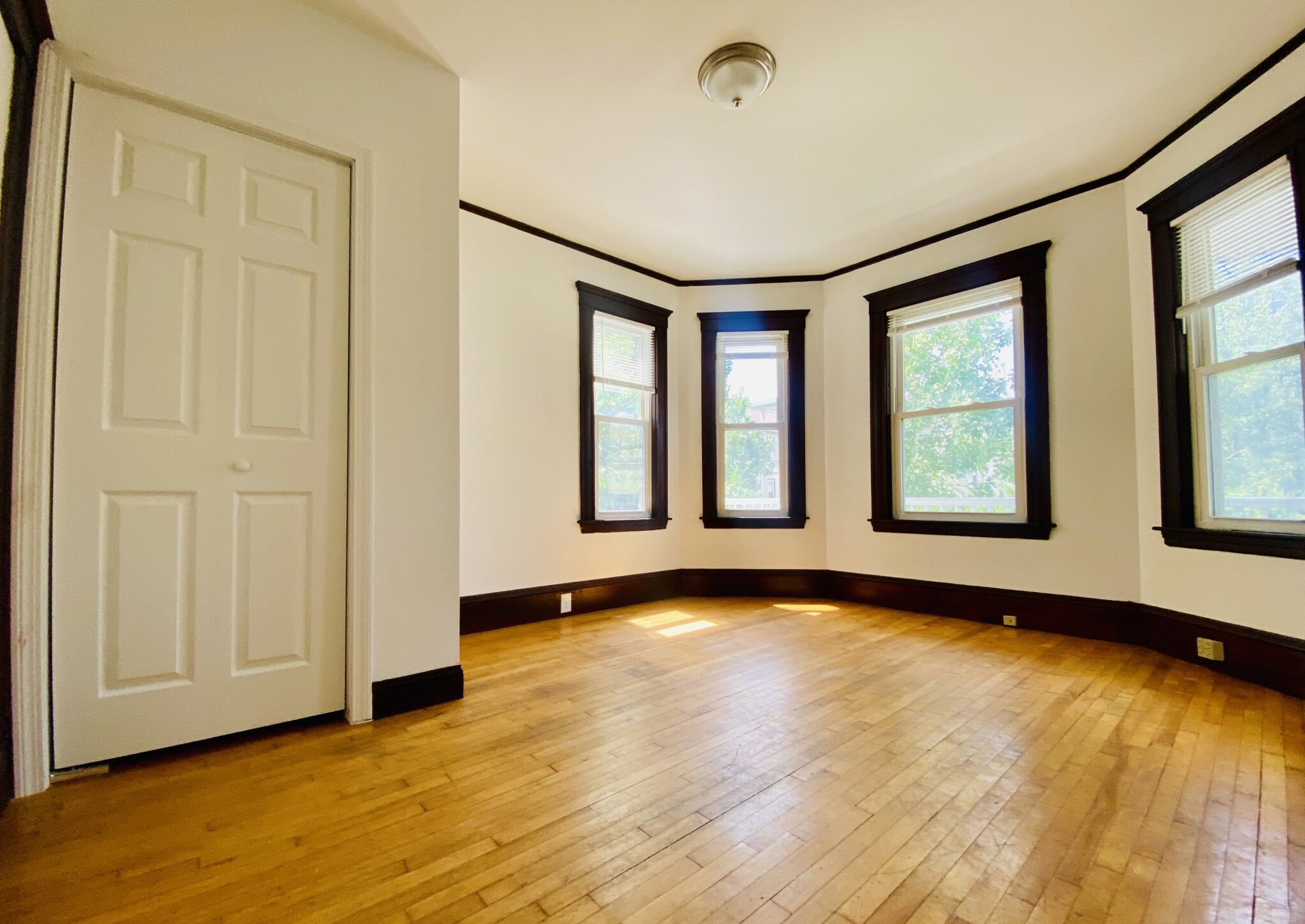 41 Michigan Ave, East Somerville