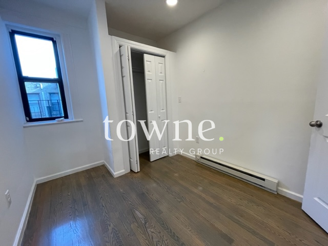 19 Peterborough St, Fenway