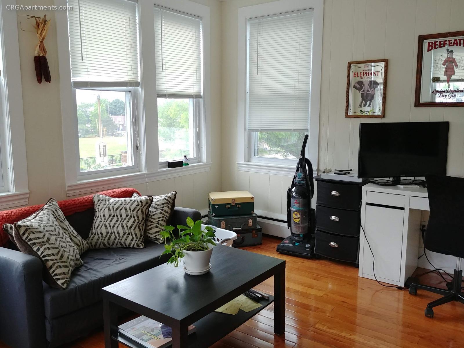 547 Broadway, South Medford