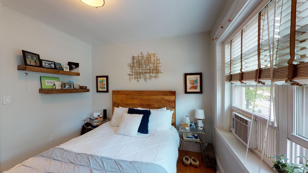 1925 Massachusetts Ave, Porter Square