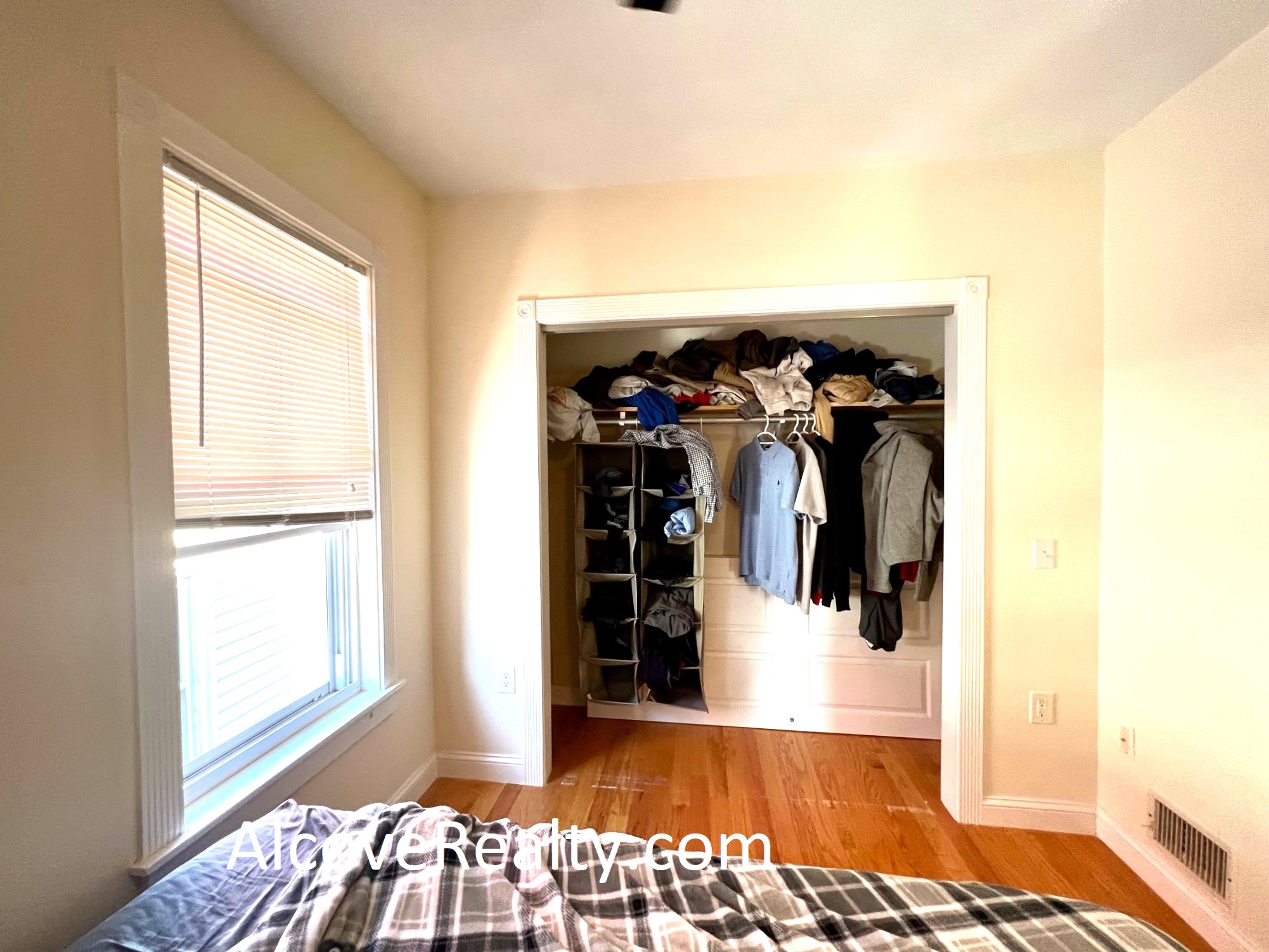 13 Vinal Ave, Union Square