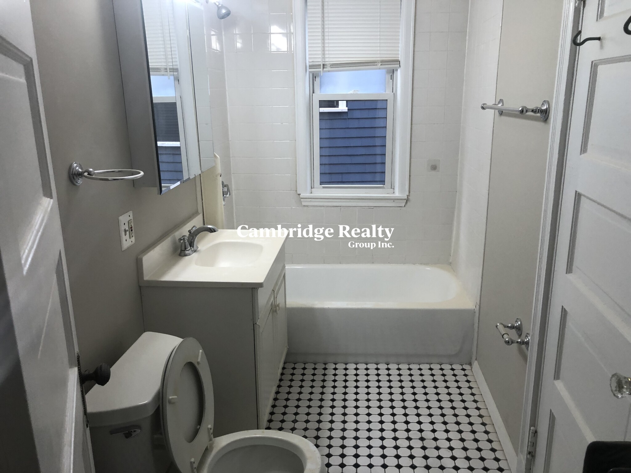 10 Cambridge Ter, Porter Square