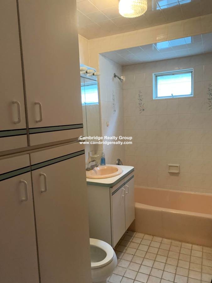 11 Elliot, Spring Hill