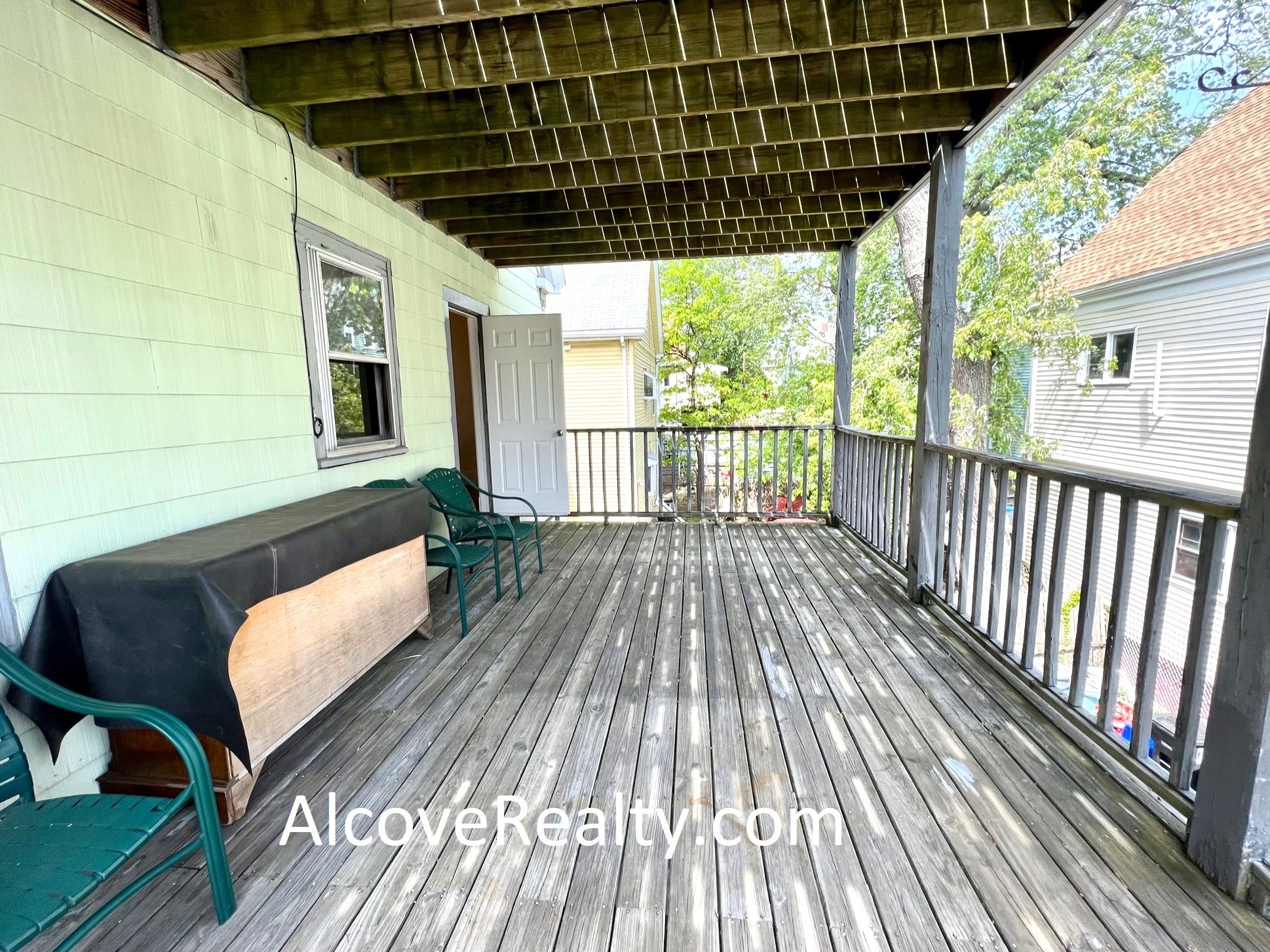 147 Willow Ave, Davis Square