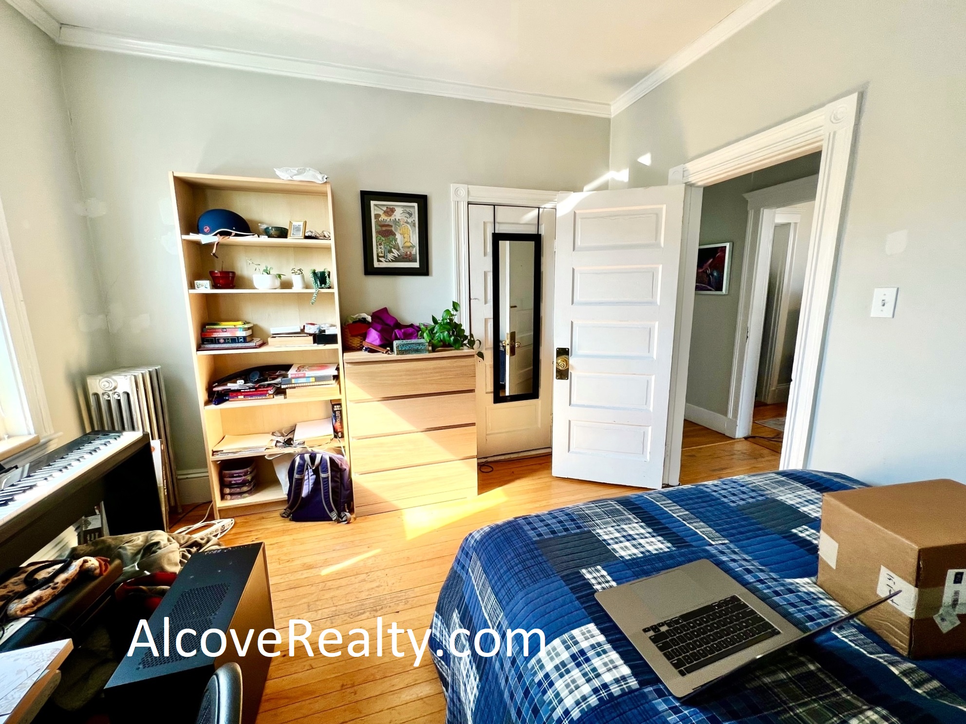 15 Farragut Ave, Teele Square