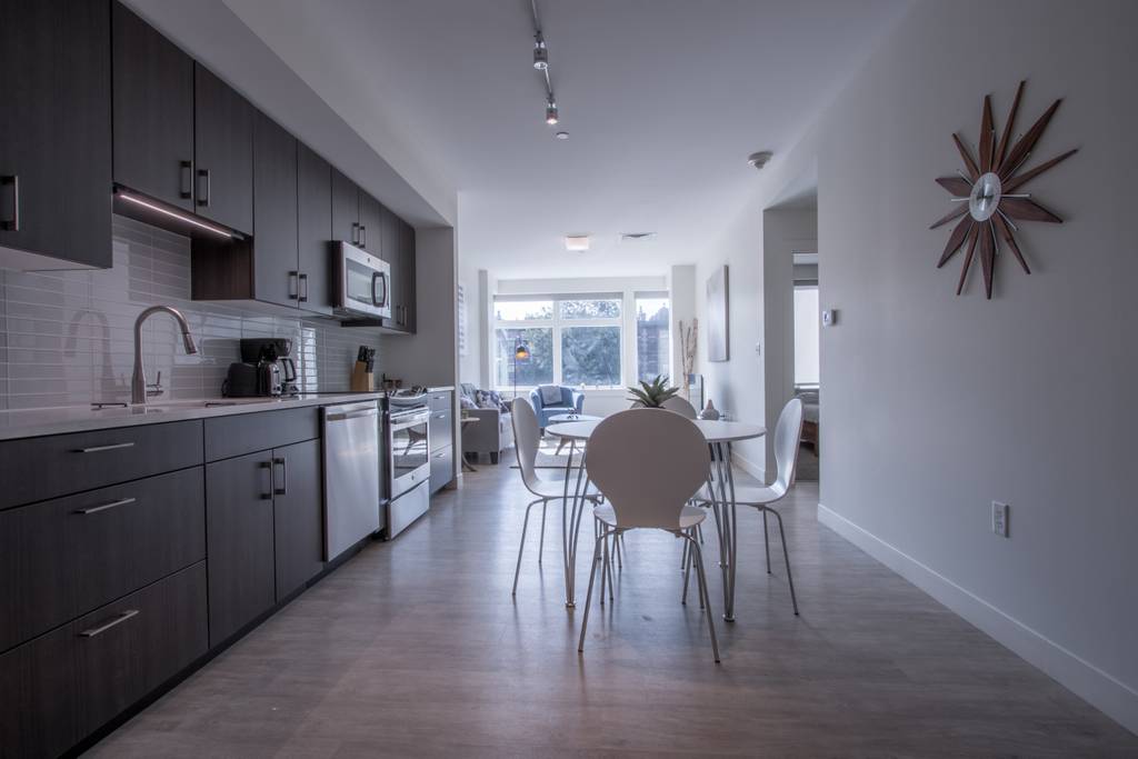 900 Beacon St, Fenway