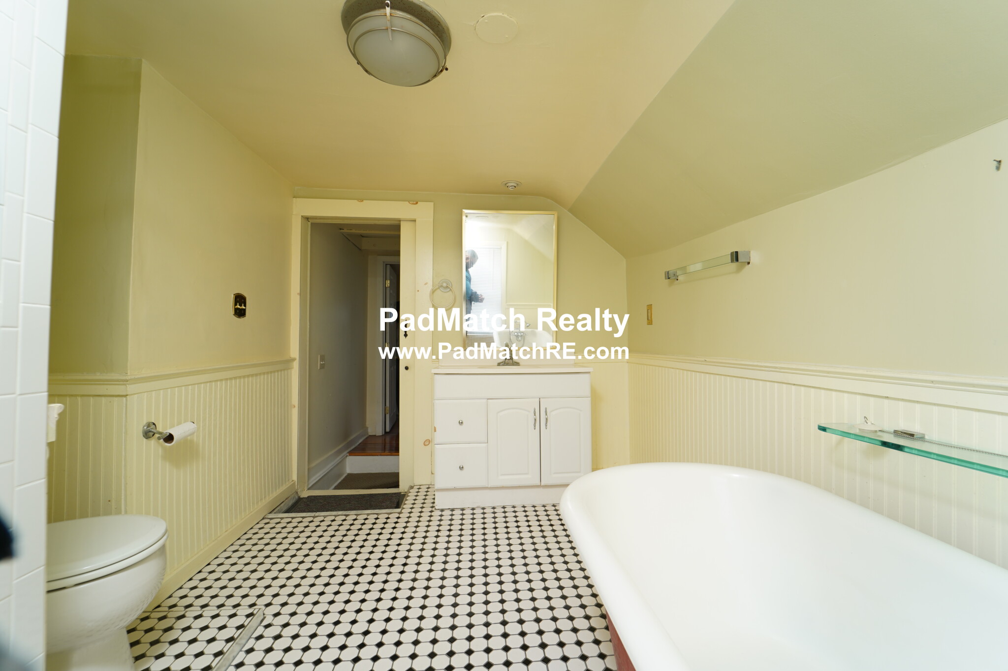 80 Alleghany St, Mission Hill