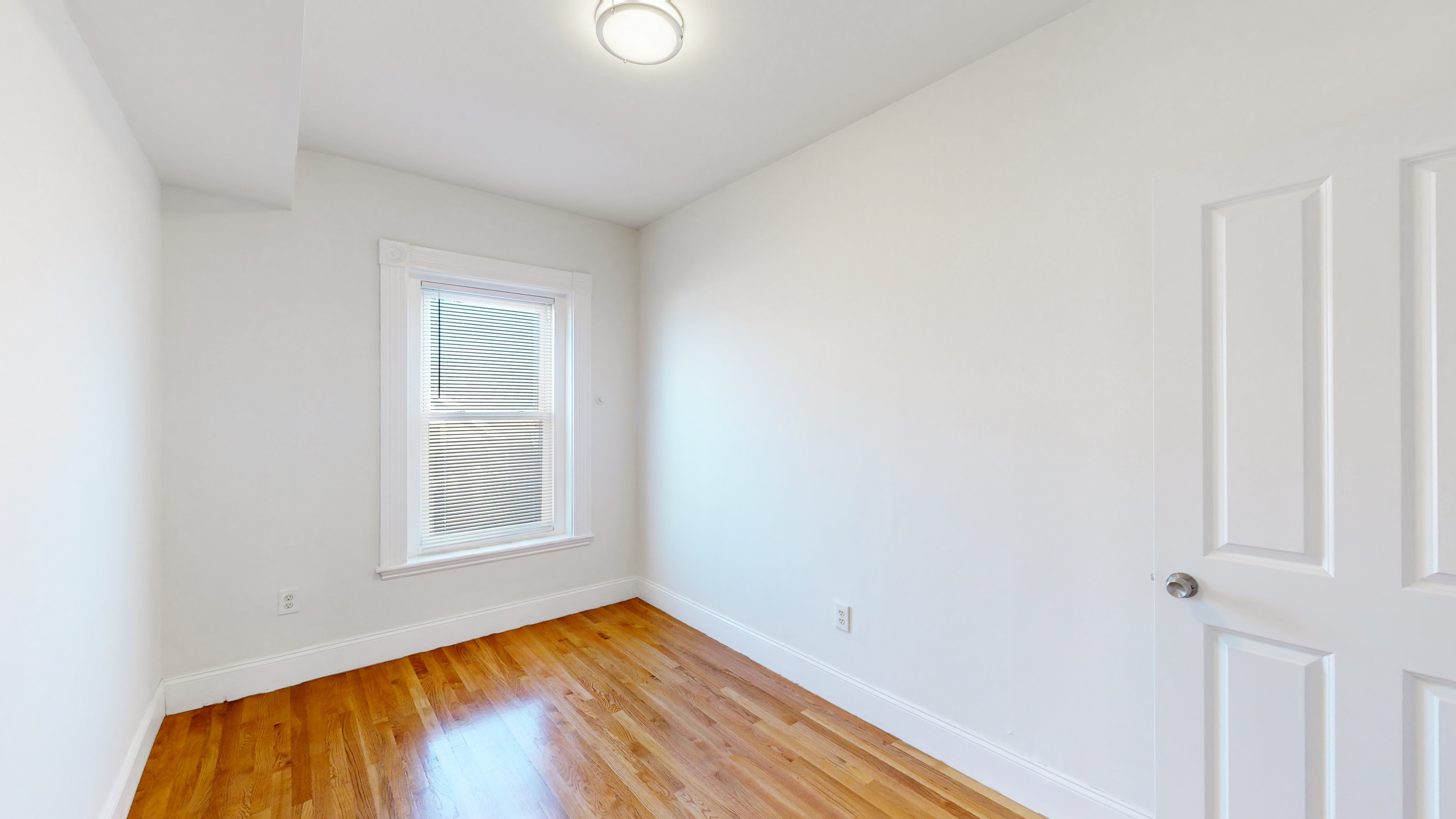 80 West Cottage St, Roxbury